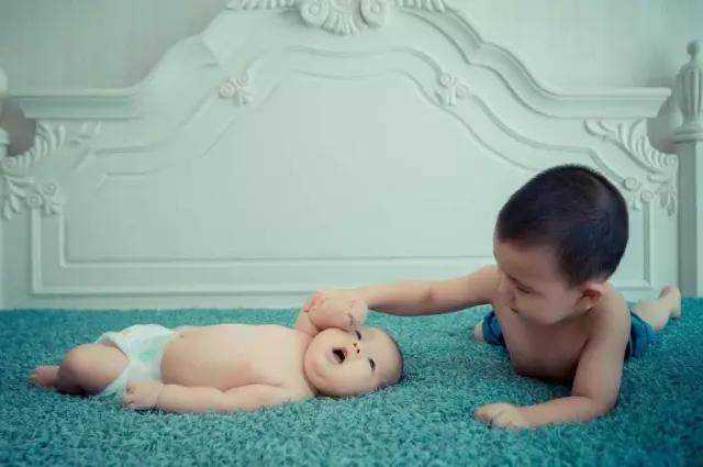 供卵机构介绍,南京做三代试管宝宝更健康吗？基因筛查技术能否降低出生弊端风险？